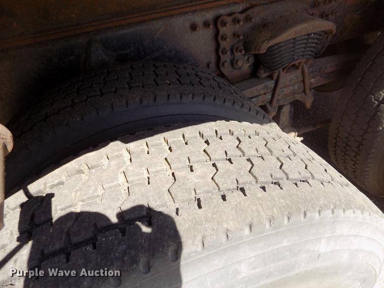 image for item ER9119 2001 Sterling LT7501 dump truck