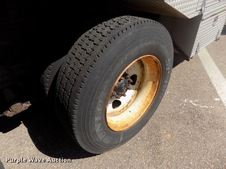 image for item ER9119 2001 Sterling LT7501 dump truck