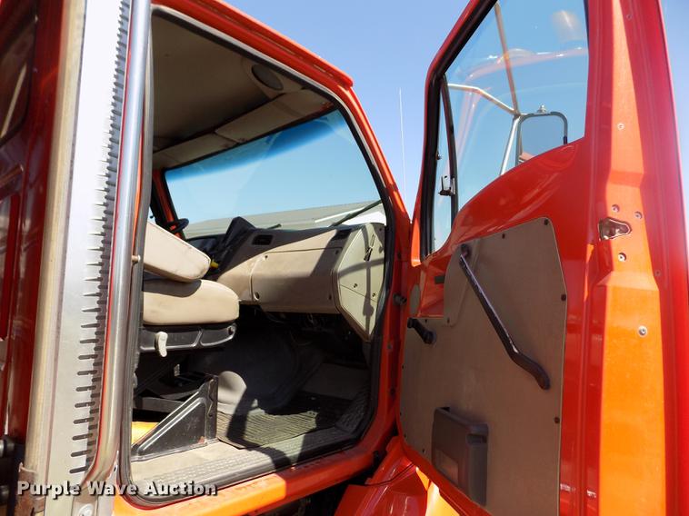 image for item ER9120 2001 Sterling LT7501 dump truck