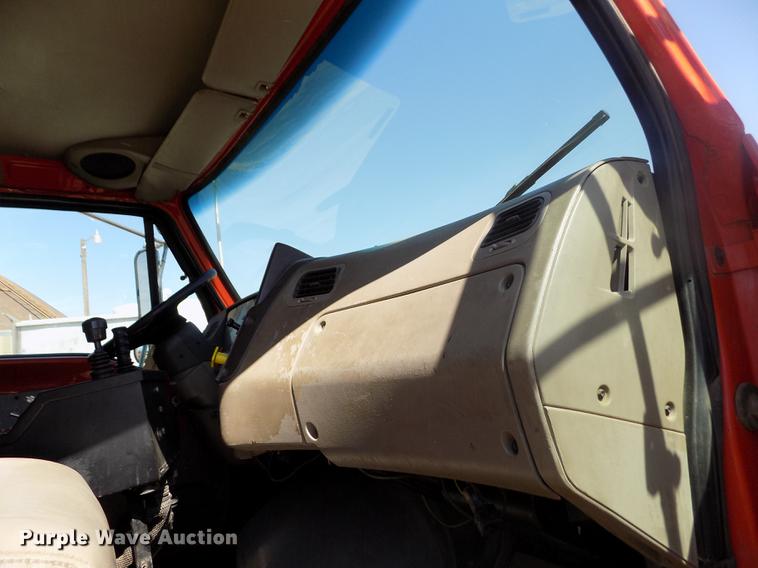 image for item ER9120 2001 Sterling LT7501 dump truck