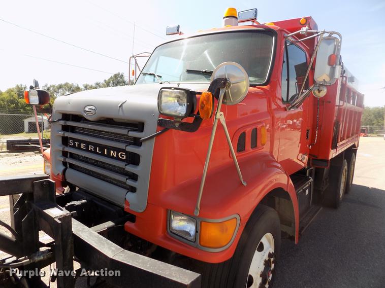 image for item ER9120 2001 Sterling LT7501 dump truck
