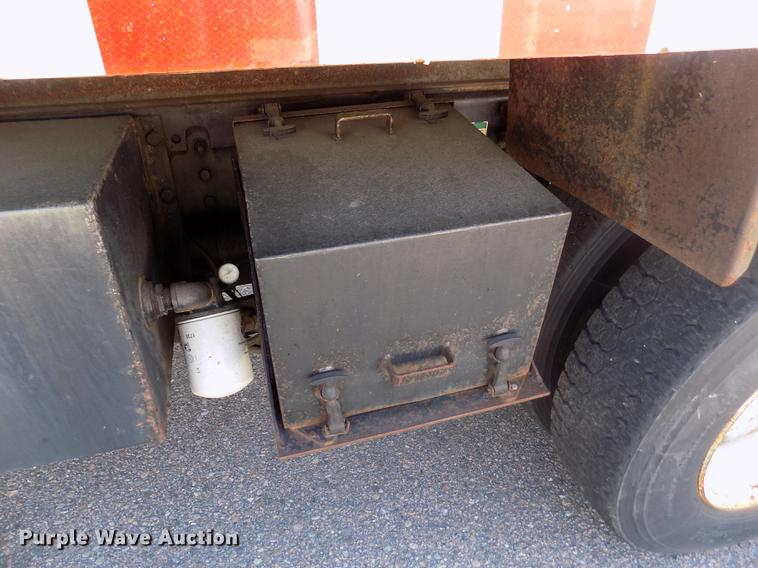 image for item ER9120 2001 Sterling LT7501 dump truck