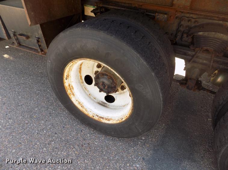 image for item ER9120 2001 Sterling LT7501 dump truck