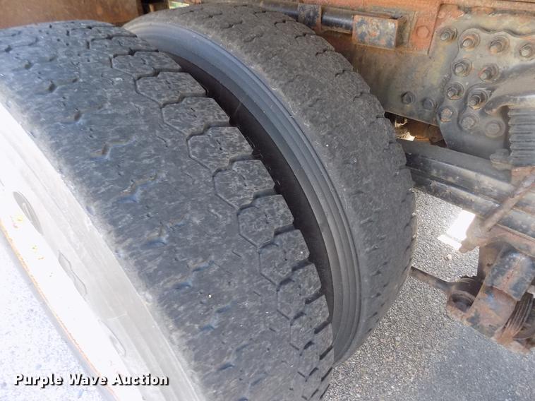 image for item ER9120 2001 Sterling LT7501 dump truck