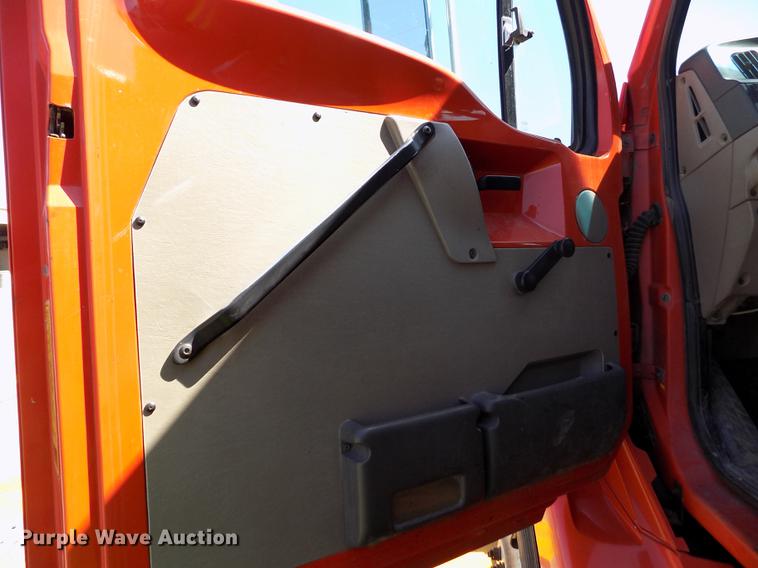 image for item ER9121 2003 Sterling LT7501 dump truck