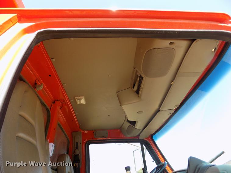 image for item ER9121 2003 Sterling LT7501 dump truck