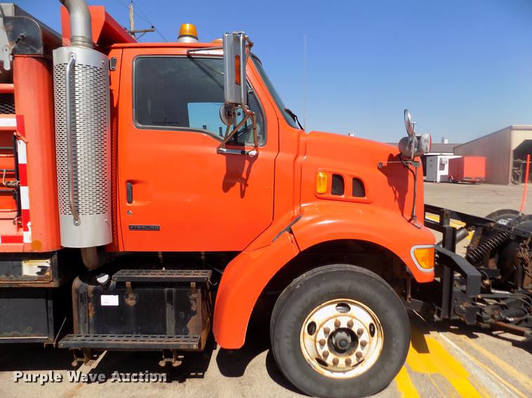 image for item ER9121 2003 Sterling LT7501 dump truck