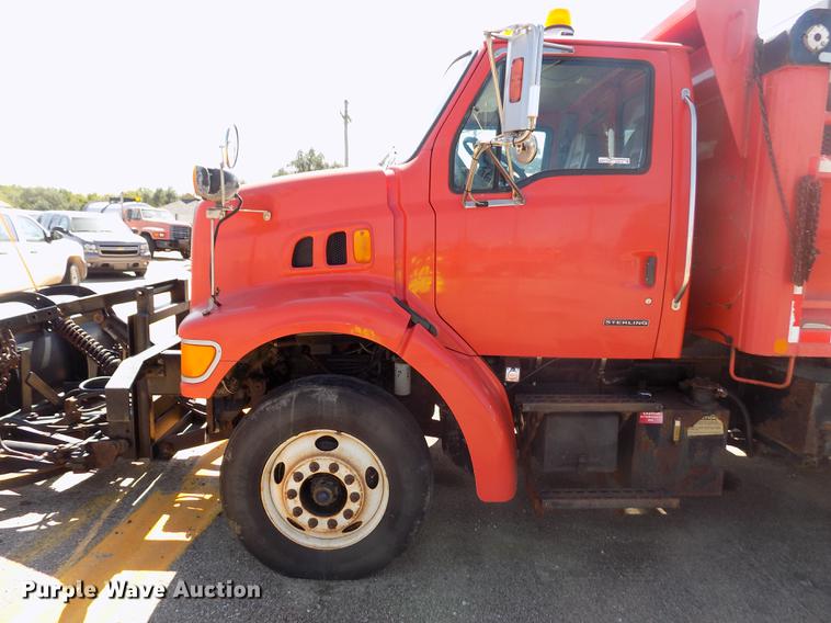 image for item ER9121 2003 Sterling LT7501 dump truck