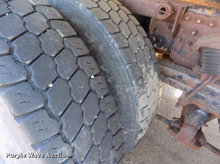 image for item ER9121 2003 Sterling LT7501 dump truck