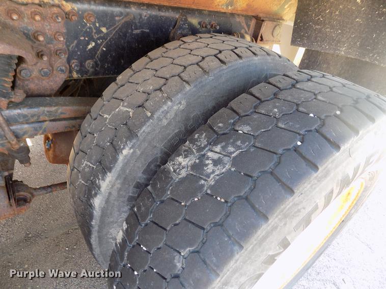 image for item ER9121 2003 Sterling LT7501 dump truck