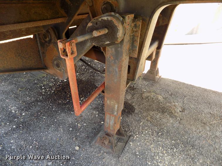 image for item ER9122 2001 Trail-Eze LE60SA tilt deck equipment trailer