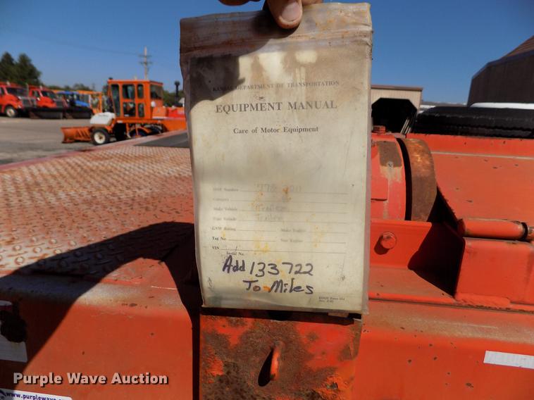 image for item ER9122 2001 Trail-Eze LE60SA tilt deck equipment trailer