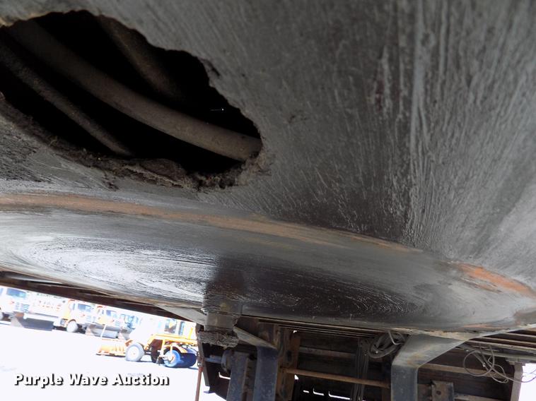 image for item ER9122 2001 Trail-Eze LE60SA tilt deck equipment trailer