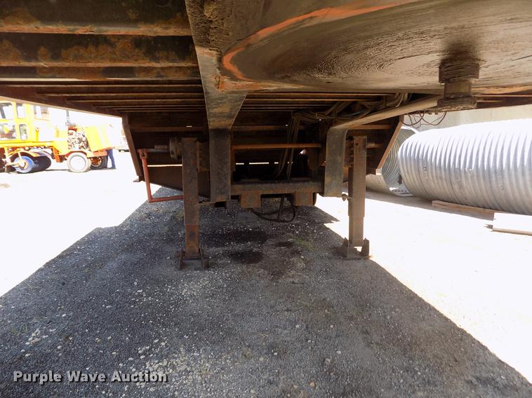 image for item ER9122 2001 Trail-Eze LE60SA tilt deck equipment trailer