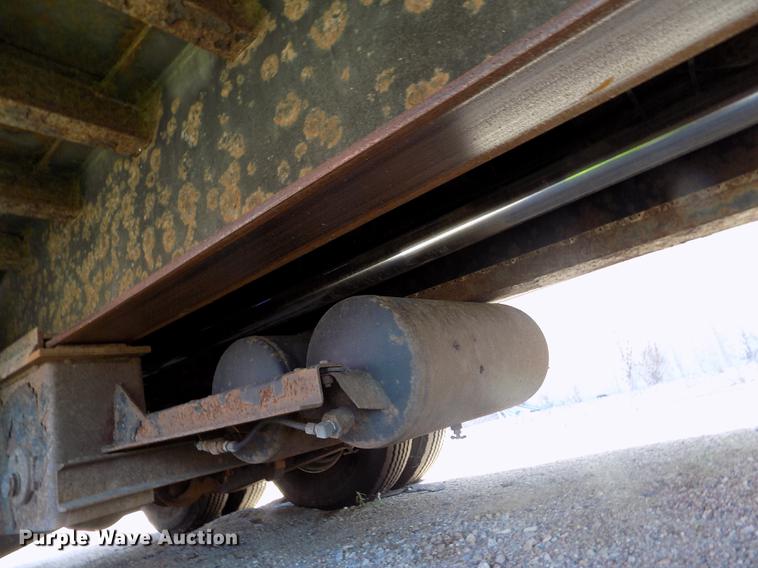 image for item ER9122 2001 Trail-Eze LE60SA tilt deck equipment trailer