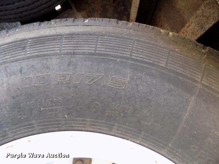 image for item ER9122 2001 Trail-Eze LE60SA tilt deck equipment trailer