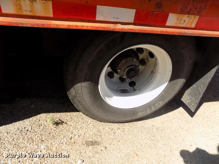 image for item ER9122 2001 Trail-Eze LE60SA tilt deck equipment trailer