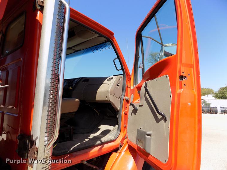image for item ER9131 2006 Sterling LT7501 dump truck