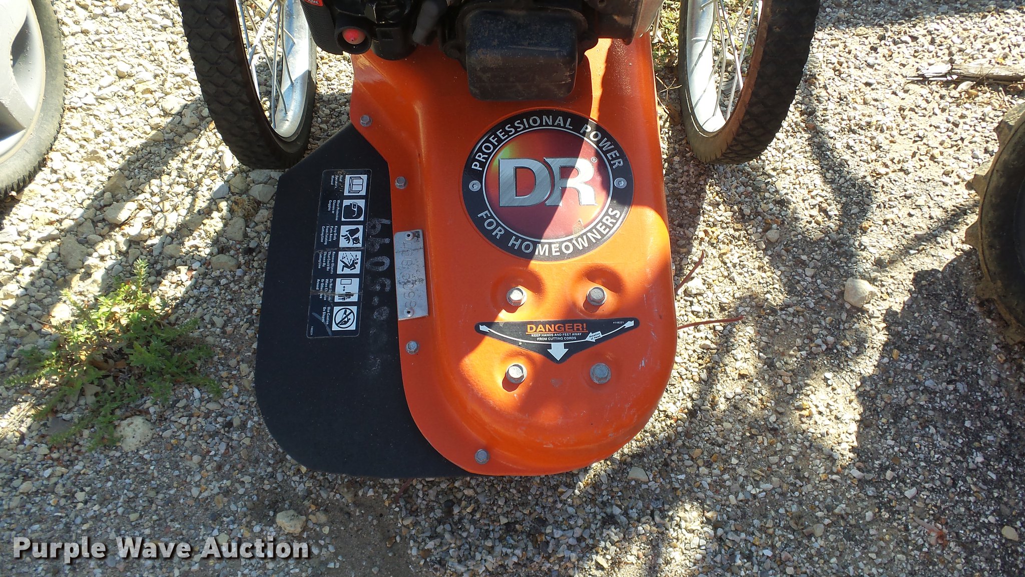 2009 DR TRM825E string trimmer in Hutchinson, KS | Item FO9008 sold