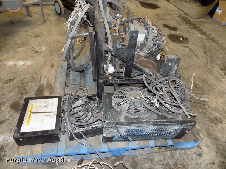 image for item DB8547 (3) Thermo King TriPac auxiliary power units