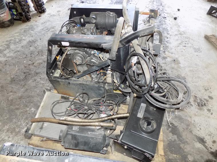 image for item DB8547 (3) Thermo King TriPac auxiliary power units