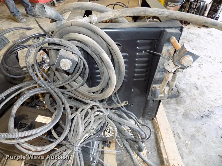 image for item DB8547 (3) Thermo King TriPac auxiliary power units