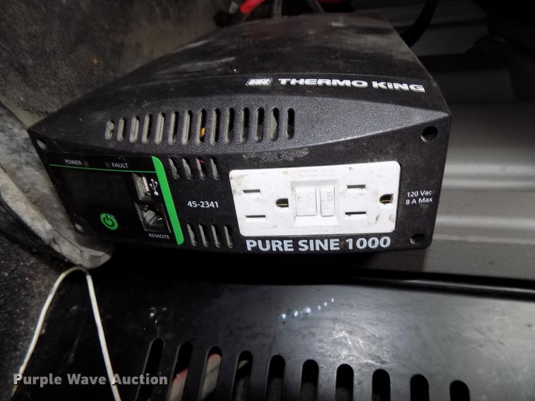 image for item DB8564 2013 Peterbilt 587 semi truck