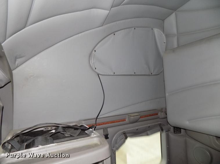 image for item DB8564 2013 Peterbilt 587 semi truck