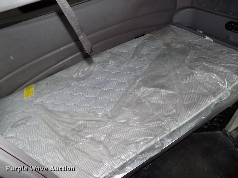 image for item DB8564 2013 Peterbilt 587 semi truck