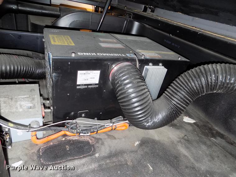 image for item DB8564 2013 Peterbilt 587 semi truck