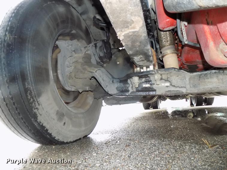 image for item DB8564 2013 Peterbilt 587 semi truck