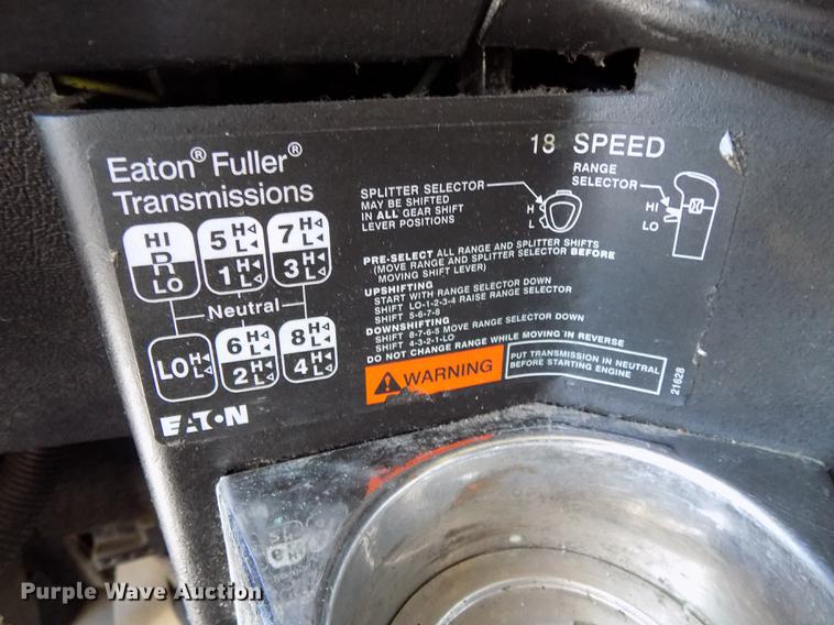 image for item DB8579 2007 Freightliner FLD132 XL Classic semi truck