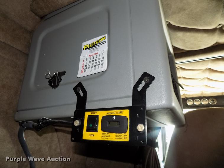 image for item DB8579 2007 Freightliner FLD132 XL Classic semi truck