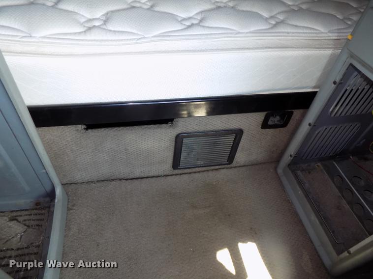 image for item DB8579 2007 Freightliner FLD132 XL Classic semi truck