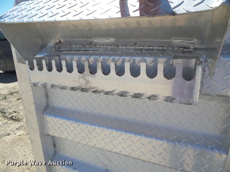 image for item DD5883 (2) headache racks