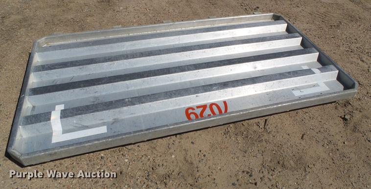 image for item DD5883 (2) headache racks