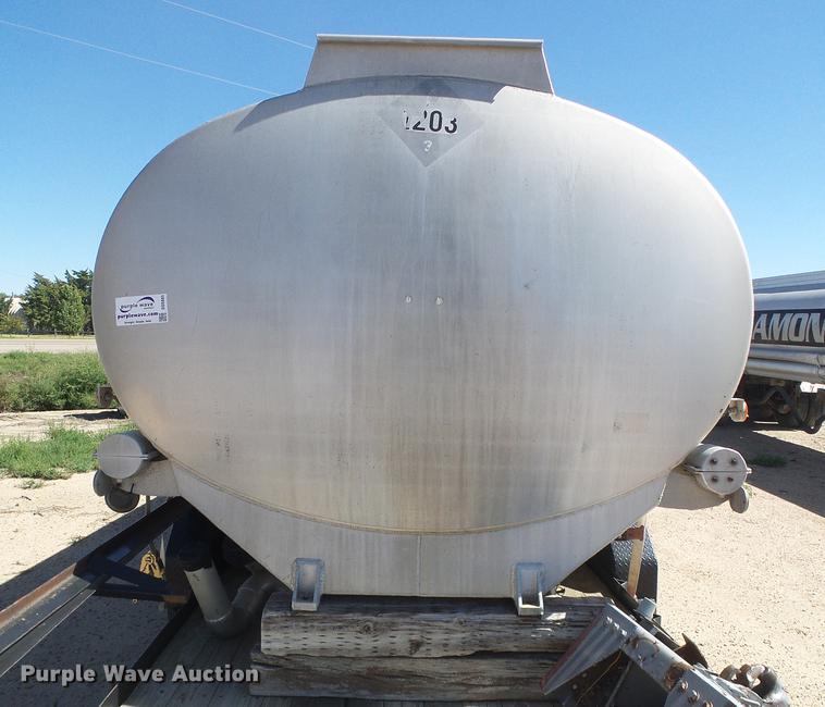 image for item DD5885 1979 Timpte Beall bulk delivery tank