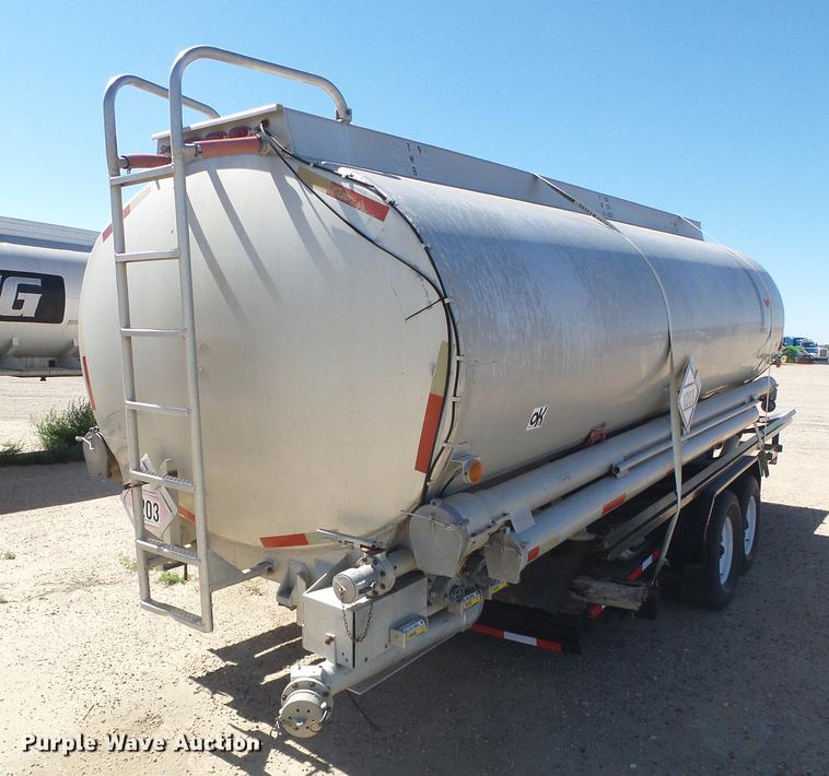 image for item DD5885 1979 Timpte Beall bulk delivery tank