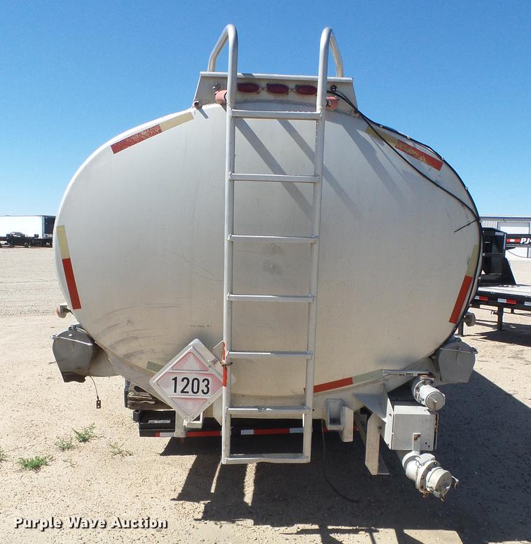 image for item DD5885 1979 Timpte Beall bulk delivery tank