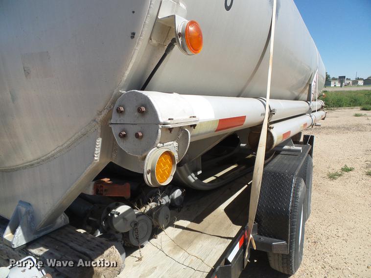 image for item DD5885 1979 Timpte Beall bulk delivery tank