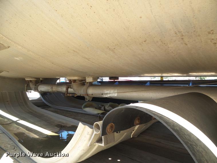 image for item DD5885 1979 Timpte Beall bulk delivery tank