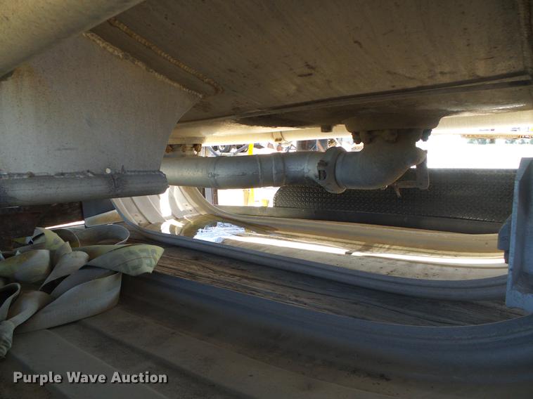 image for item DD5885 1979 Timpte Beall bulk delivery tank