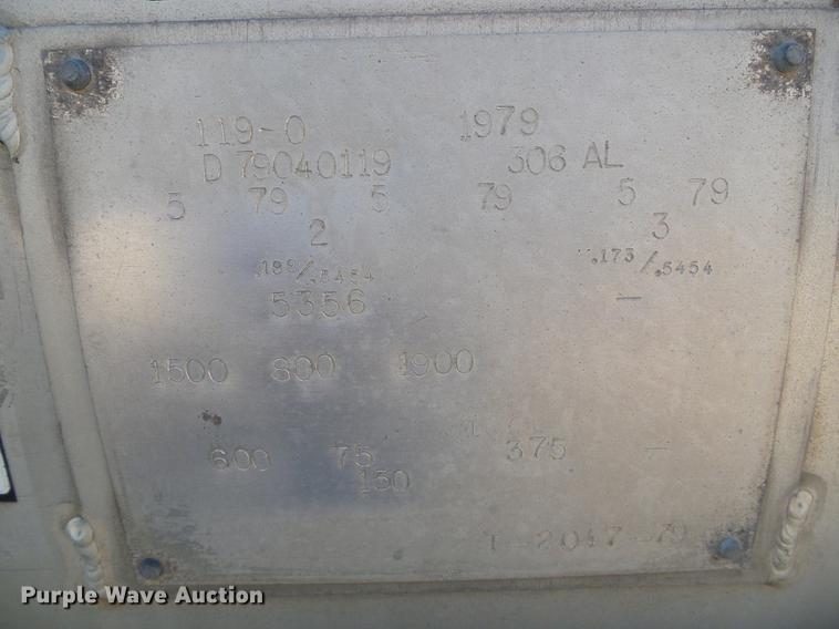 image for item DD5885 1979 Timpte Beall bulk delivery tank