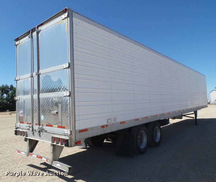 image for item DD5886 2006 Utility VS2RA 3000R refrigerated van trailer