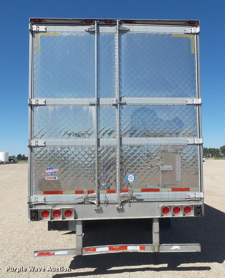 image for item DD5886 2006 Utility VS2RA 3000R refrigerated van trailer