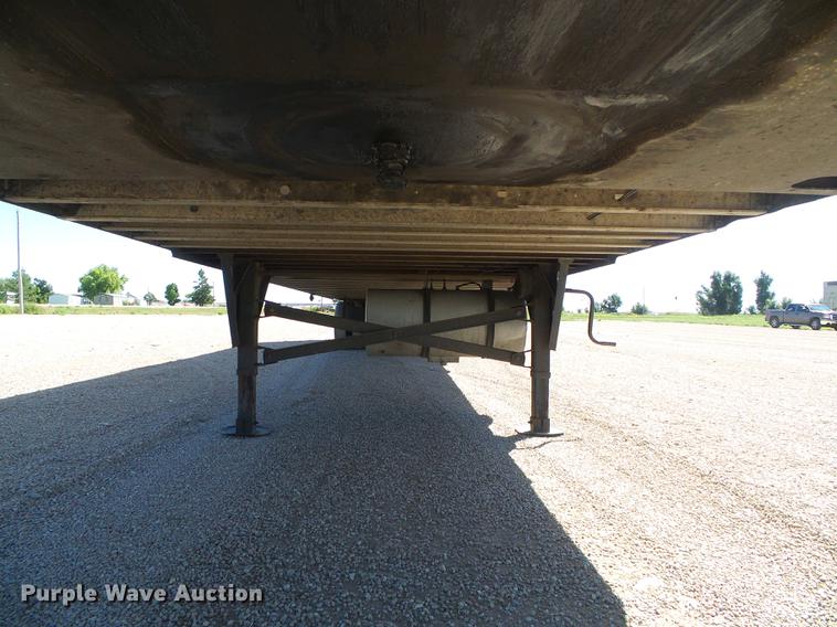 image for item DD5886 2006 Utility VS2RA 3000R refrigerated van trailer