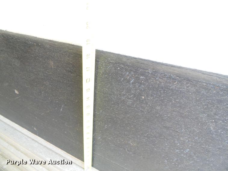 image for item DD5886 2006 Utility VS2RA 3000R refrigerated van trailer