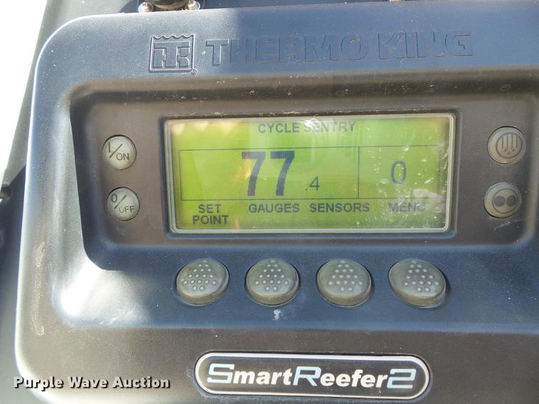 image for item DD5886 2006 Utility VS2RA 3000R refrigerated van trailer