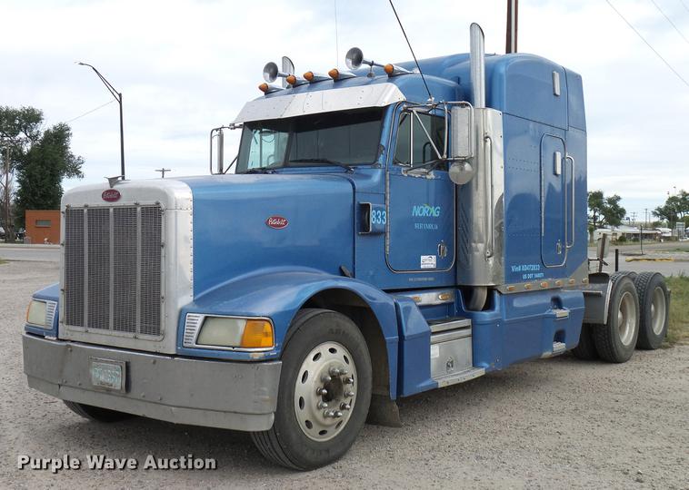 image for item DD5929 1999 Peterbilt 377 semi truck