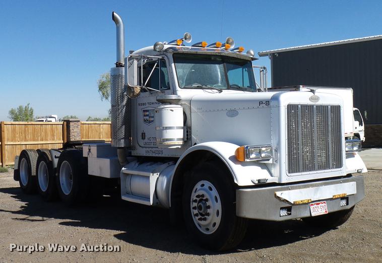 image for item DD5943 1996 Peterbilt 379 semi truck